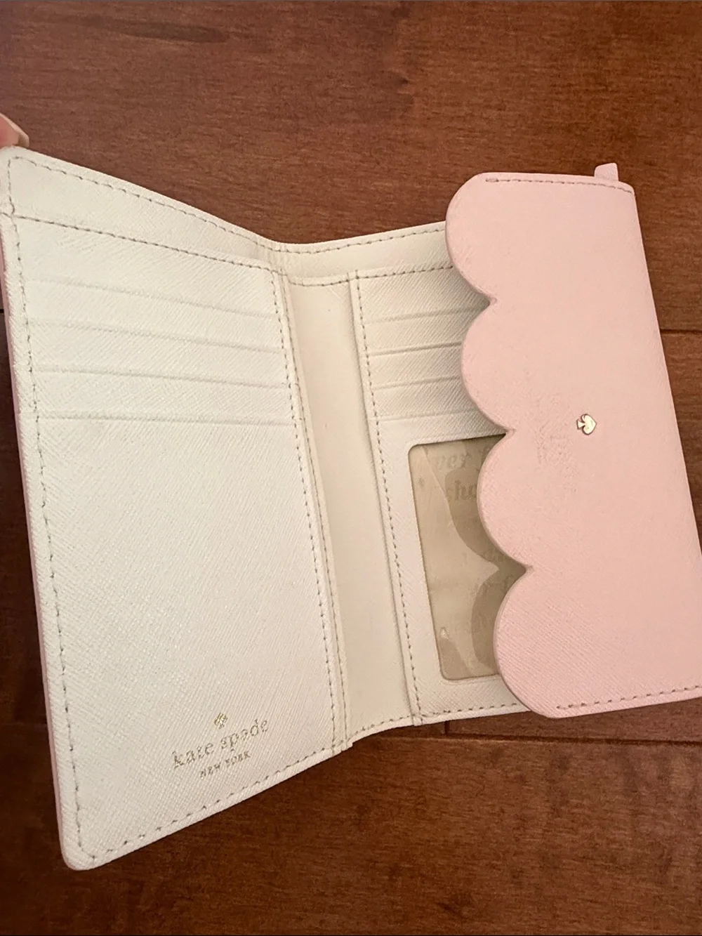 kate spade compact scalloped